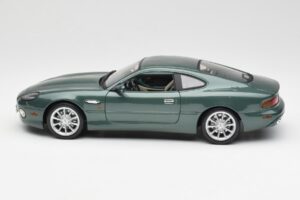 Aston Martin DB7 Vantage Green Maisto 1:18 36880 Diecast - image 4 of 8