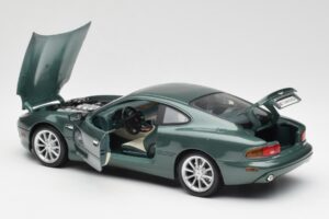 Aston Martin DB7 Vantage Green Maisto 1:18 36880 Diecast - image 5 of 8