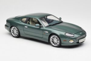 Aston Martin DB7 Vantage Green Maisto 1:18 36880 Diecast - image 6 of 8