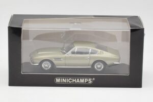 Aston Martin DBS Silver Green Metallic Minichamps 1:43 400137600 Diecast - image 4 of 4