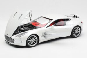Aston Martin One-77 Morning Frost White AUTOart 1:18 70244 Diecast - image 2 of 8
