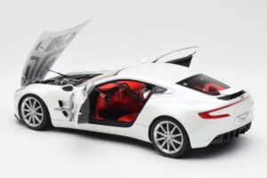 Aston Martin One-77 Morning Frost White AUTOart 1:18 70244 Diecast - image 5 of 8