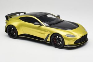 Aston Martin V12 Vantage Final Edition Cosmopolitan Yellow TopSpeed 1:18 TS0453 Diecast - image 4 of 6