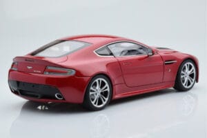 Aston Martin V12 Vantage Red AUTOart 1:18 70208 Diecast - image 3 of 8