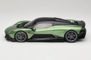 Aston Martin Valhalla Iridescent Emerald Green GT Spirit 1:18 GT558 Resin - image 3 of 6