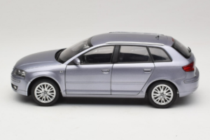 Audi A3 8P Sportback Light Blue Metallic Kyosho 1:18 5010403025 Diecast - image 4 of 8