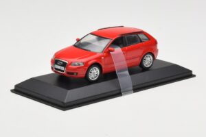 Audi A3 8P Sportback Red Minichamps 1:43 5010403023 Diecast - image 2 of 4