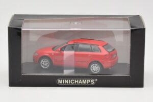 Audi A3 8P Sportback Red Minichamps 1:43 5010403023 Diecast - image 4 of 4