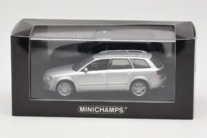 Audi A4 B7 Avant Silver Minichamps 1:43 AUDI009 Diecast - image 4 of 4