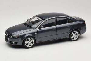 Audi A4 B7 Grey Metallic Minichamps 1:18 100014400 Diecast