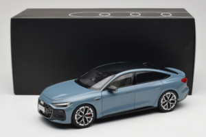Audi A5L Sportback Greyish Blue OEM 1:18 ZAM60004B Diecast - image 8 of 8