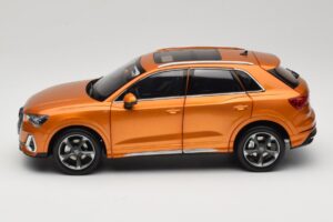 Audi Q3 F3 Orange Metallic Paudi Model 1:18 05962Q32019 Diecast - image 4 of 8