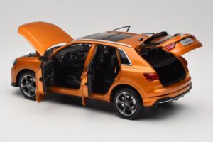 Audi Q3 F3 Orange Metallic Paudi Model 1:18 05962Q32019 Diecast - image 5 of 8
