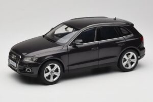 Audi Q5 8R Lava Grey Kyosho 1:18 09242LG Diecast