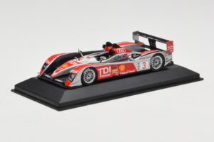 Audi R10 TDI LMP1 #3 L. Luhr / A. Premat / M. Rockenfeller 24 Hours of Le Mans 2008 Minichamps 1:43 400089903 Diecast - image 2 of 4