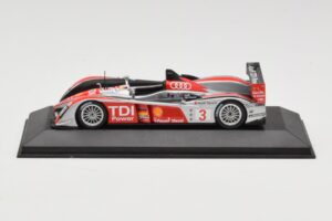Audi R10 TDI LMP1 #3 L. Luhr / A. Premat / M. Rockenfeller 24 Hours of Le Mans 2008 Minichamps 1:43 400089903 Diecast