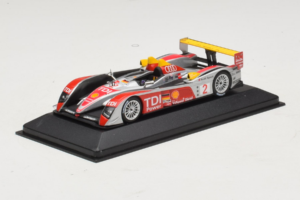 Audi R10 TDI LMP1 #2 R. Capello / T. Kristensen 2007 Minichamps 1:43 400071602 Diecast - image 2 of 4