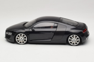 Audi R8 Black Kyosho 1:18 09213BK Diecast - image 4 of 8
