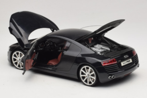 Audi R8 Black Kyosho 1:18 09213BK Diecast - image 5 of 8