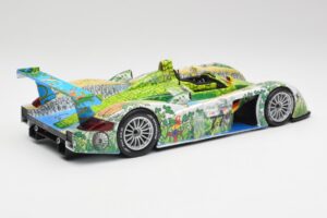 Audi R8 LMP Crocodile 2001 Maisto 1:18 35899 Diecast - image 2 of 6