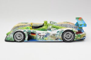 Audi R8 LMP Crocodile 2001 Maisto 1:18 35899 Diecast - image 3 of 6