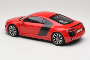 Audi R8 Red Kyosho 1:18 09213R Diecast - image 7 of 8