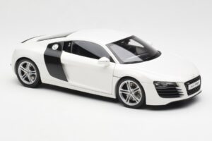 Audi R8 Type 42 White Kyosho 1:18 09213W Diecast - image 6 of 8