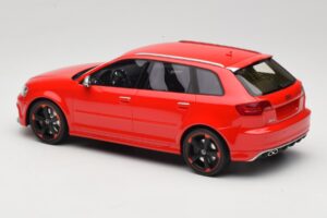 Audi RS3 8P Sportback Red DNA 1:18 DNA000056 Resin - image 5 of 6