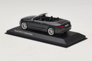Audi RS5 B8 Cabriolet Daytona Gray Minichamps 1:43 5011215323 Diecast - image 3 of 4