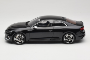 Audi RS5 B9 Coupe Black GT Spirit 1:18 GT751 Resin - image 3 of 6
