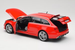 Audi RS6 C7 Avant Red Minichamps 1:18 110012011 Diecast - image 5 of 8