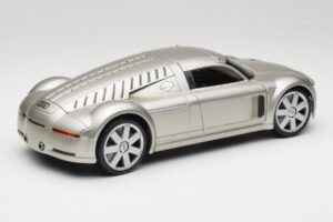Audi Rosemeyer Silver Maisto 1:18 31625 Diecast - image 3 of 8