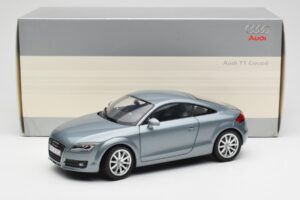 Audi TT 8J Condor Grey Minichamps 1:18 5010500415 Diecast - image 8 of 8