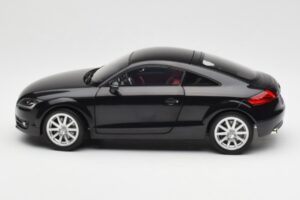 Audi TT 8J Phantom Black Minichamps 1:18 5010500425 Diecast - image 4 of 8