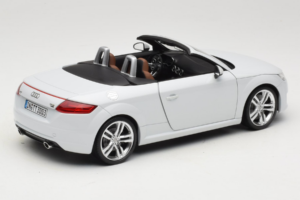 Audi TT 8S Roadster Glacier White Minichamps 1:18 5011400515 Diecast - image 3 of 8