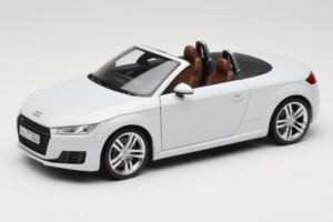 Audi TT 8S Roadster Glacier White Minichamps 1:18 5011400515 Diecast