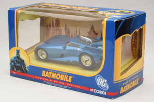 Batmobile DC Comics Corgi 1:24 77511 Diecast - image 3 of 3