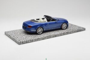 Bentley Continental GT Speed Convertible Blue Minichamps 1:18 107139331 Diecast - image 2 of 6
