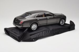Bentley Mulsanne Brodgar Metallic Minichamps 1:18 BL843 Diecast - image 3 of 8