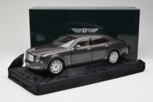 Bentley Mulsanne Brodgar Metallic Minichamps 1:18 BL843 Diecast - image 8 of 8