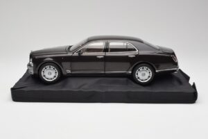 Bentley Mulsanne Burnt Oak Minichamps 1:18 100139905 Diecast - image 4 of 8