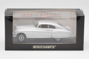 Bentley R-Type Continental Silver Minichamps 1:43 436139421 Diecast - image 4 of 4