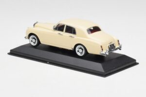 Bentley S2 Red Minichamps 1:43 436139951 Diecast - image 3 of 4