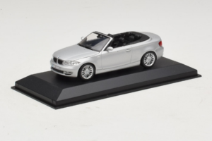 BMW 1-Series E88 Cabriolet Titan Silver Minichamps 1:43 80420427037-R1 Diecast - image 2 of 5