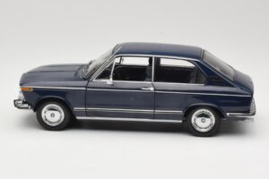 BMW 1600 Touring Blue Minichamps 1:18 80430145823 Diecast - image 4 of 8