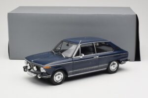 BMW 1600 Touring Blue Minichamps 1:18 80430145823 Diecast - image 8 of 8
