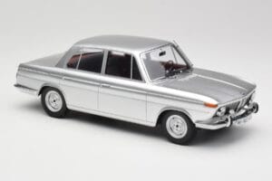 BMW 1800 Ti Silver Minichamps 1:18 107024000 Resin - image 4 of 6