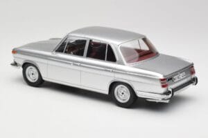 BMW 1800 Ti Silver Minichamps 1:18 107024000 Resin - image 5 of 6