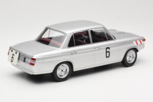 BMW 1800 TiSA #6 J. Munaron / K. Eppelein 24 Hours of Spa 1965 Minichamps 1:18 155652906 Diecast - image 2 of 6