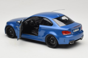 BMW 1M Coupe E82 Blue Metallic Minichamps 1:18 110020025 Diecast - image 5 of 8